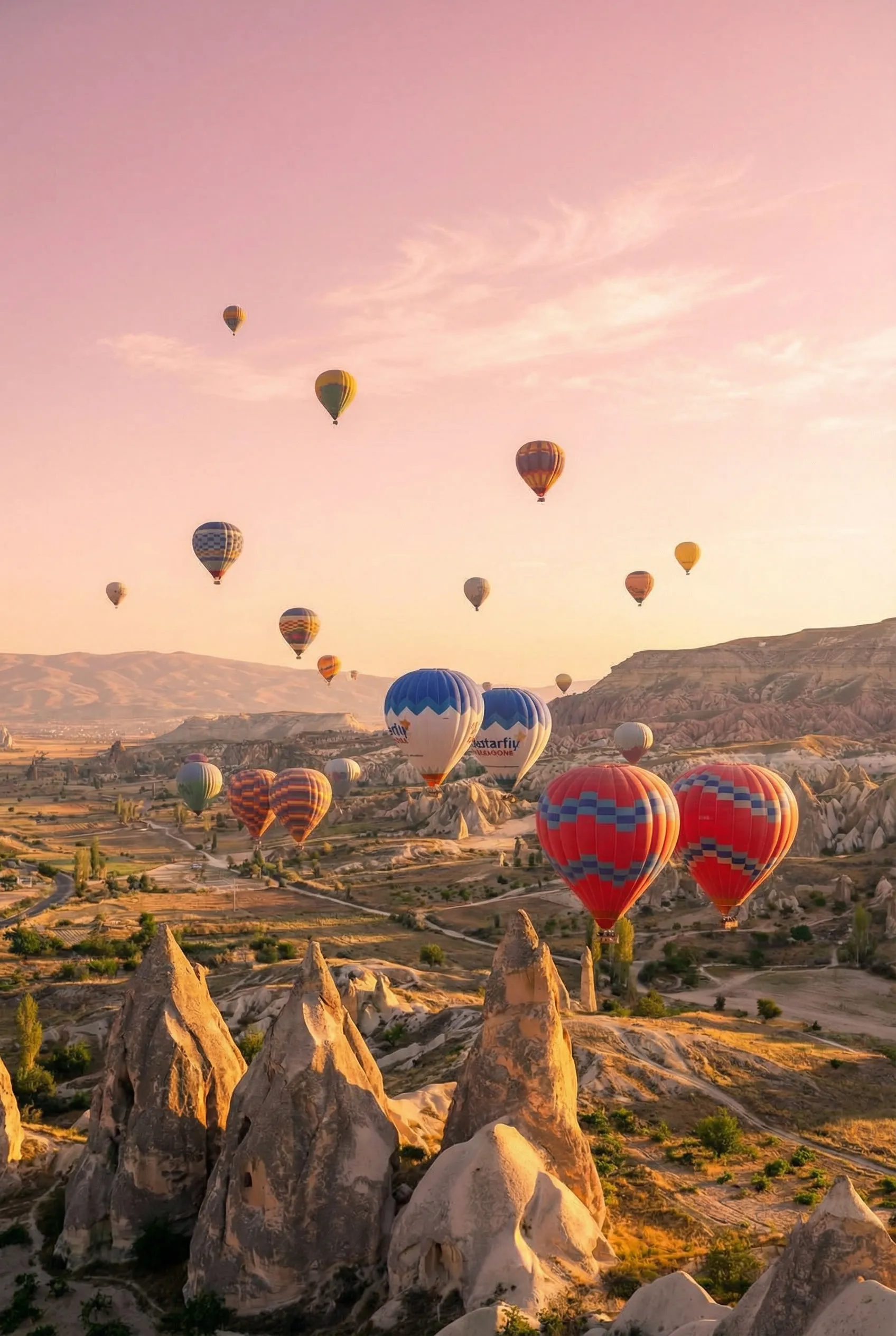 Skyward Dreams: Cappadocia’s Enchantment Skyward Dreams: Cappadocia’s Enchantment