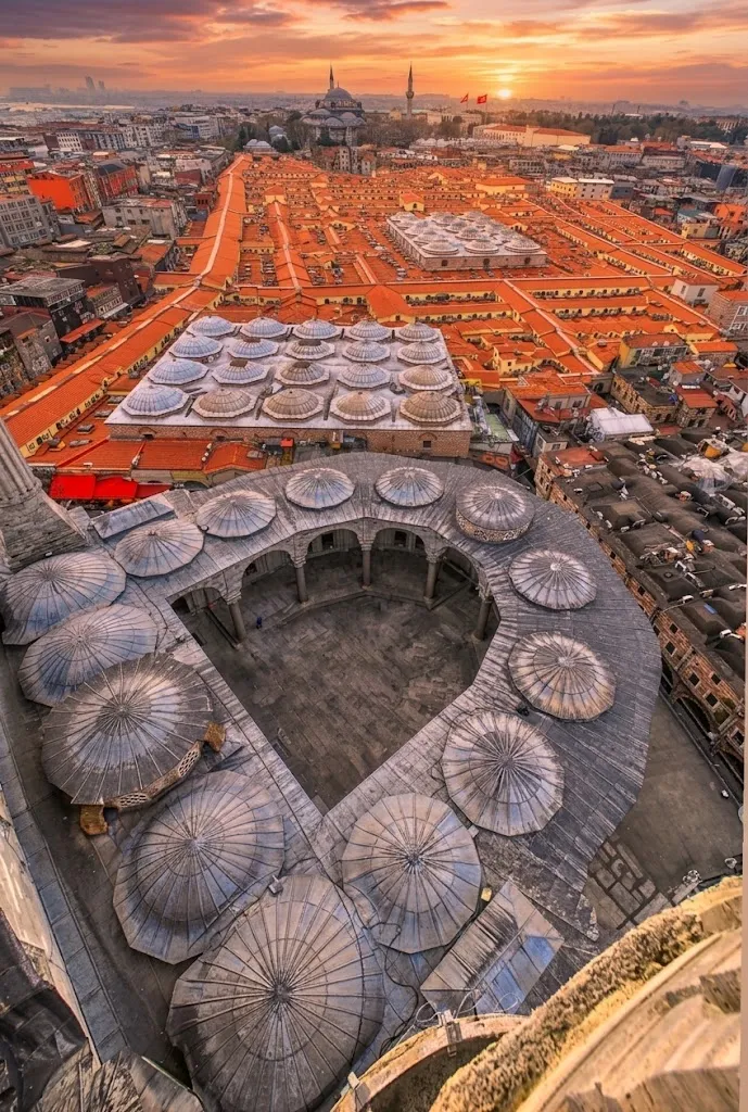 Grand Bazaar & Private Rooftop Access Grand Bazaar & Private Rooftop Access